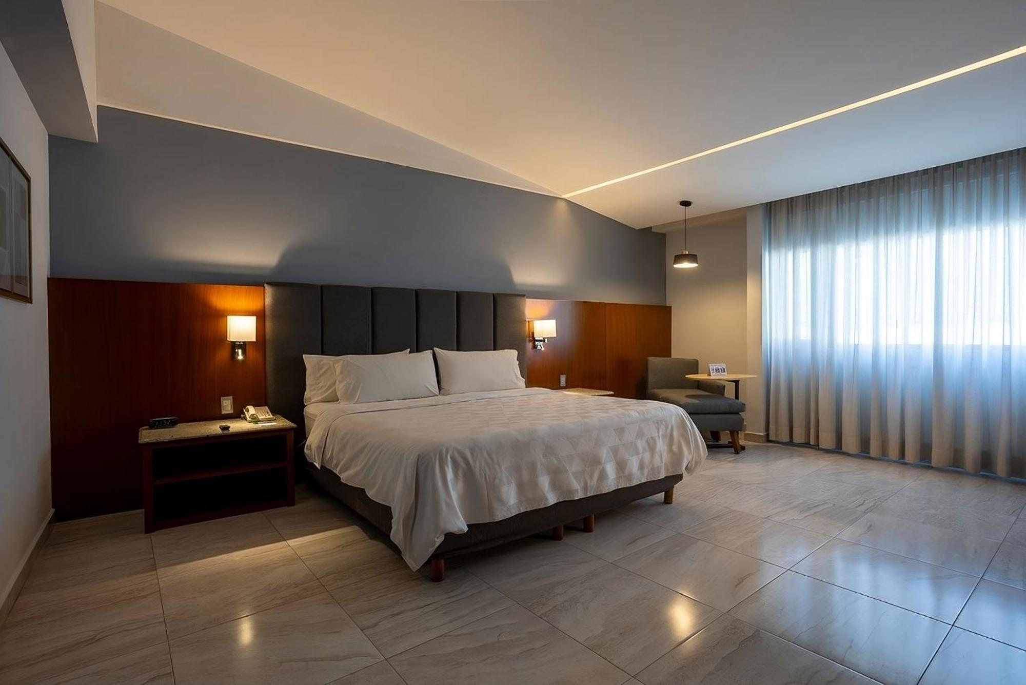 Holiday Inn Puebla Finsa By Ihg Exterior photo